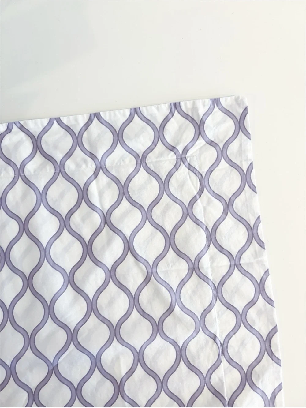 Sferra || Andover Euro Sham Egyptian Cotton White Lavender Purple